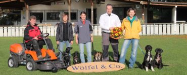 Rasentraktor Uebergabe Woelfel 2014